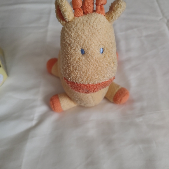 Musical Baby Giraffe Lot - Picture 6 of 7